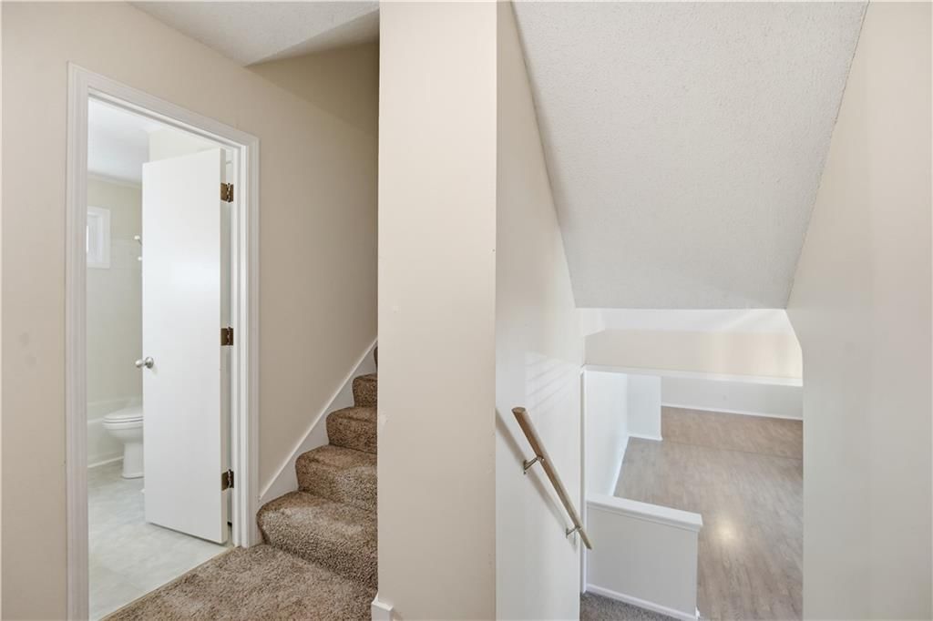 10230 Oakmont Circle — photo 43