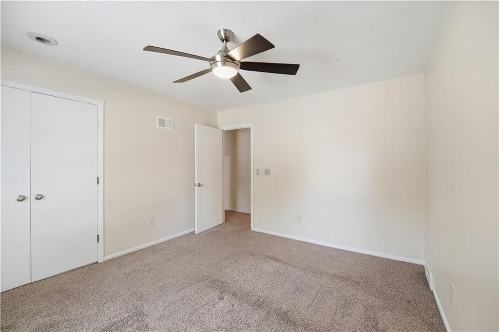 10230 Oakmont Circle — photo 47