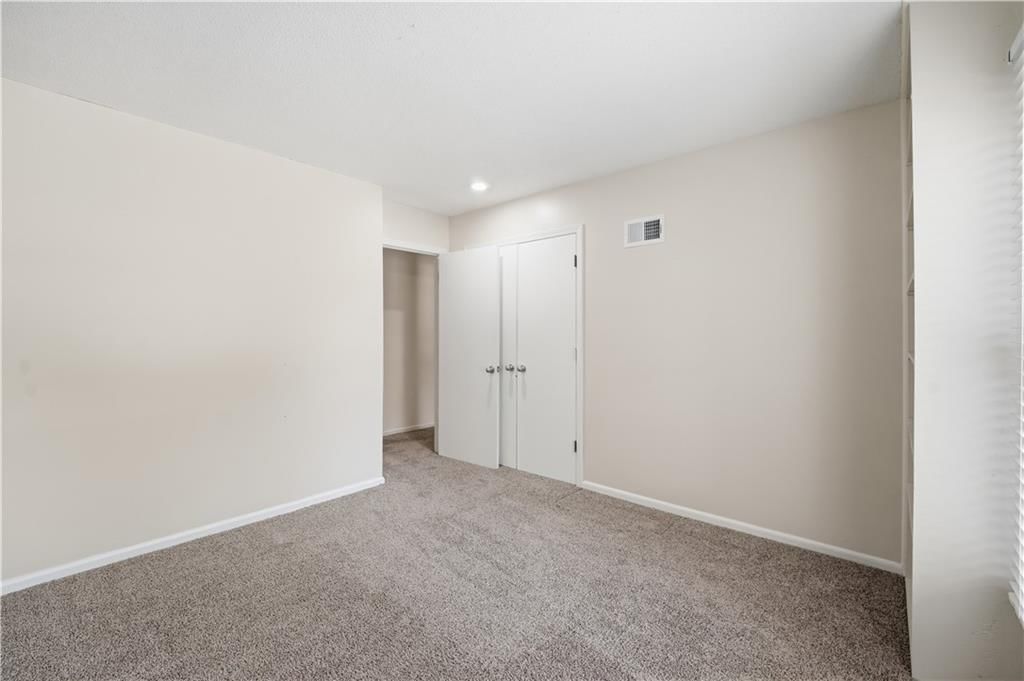 10230 Oakmont Circle — photo 49
