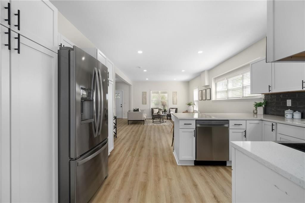 1227 Garfield Avenue — photo 17