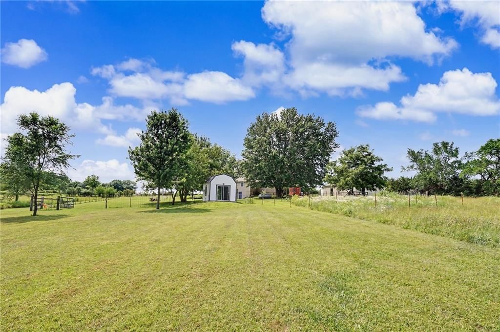 1748 E 800th Road — photo 40