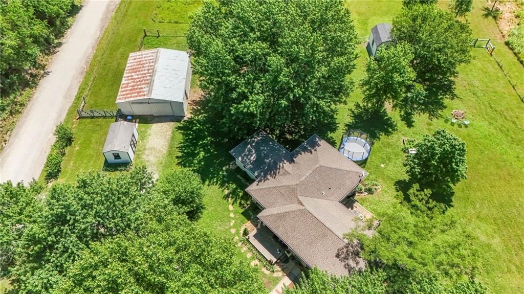 1748 E 800th Road — photo 51