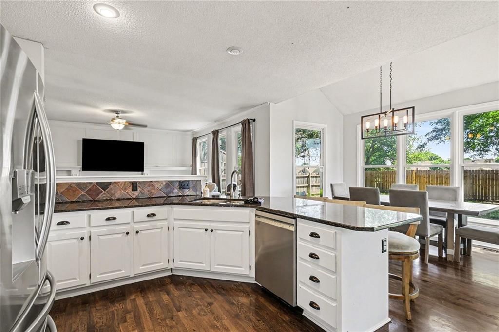 11441 S Rene Street — photo 14