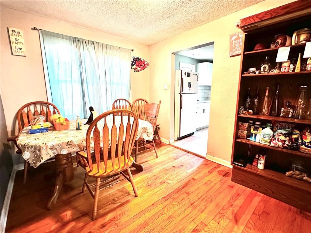 4322 Oakland Avenue — photo 8