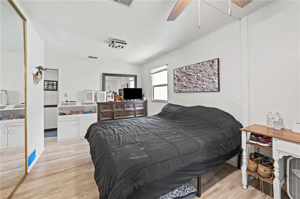 5308 N Michigan Avenue — photo 12