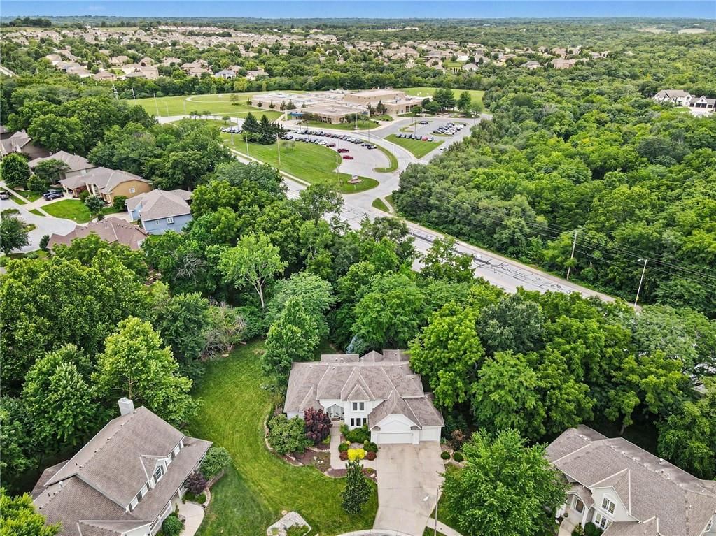 2520 SW Winterbond Circle — photo 50