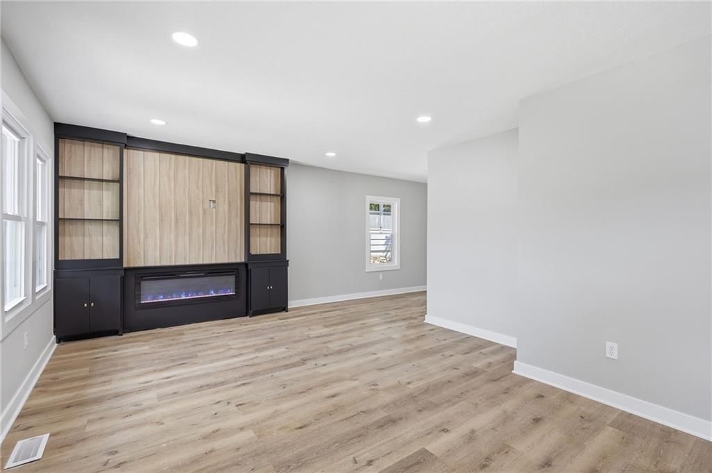 3241 W 42nd Avenue — photo 8