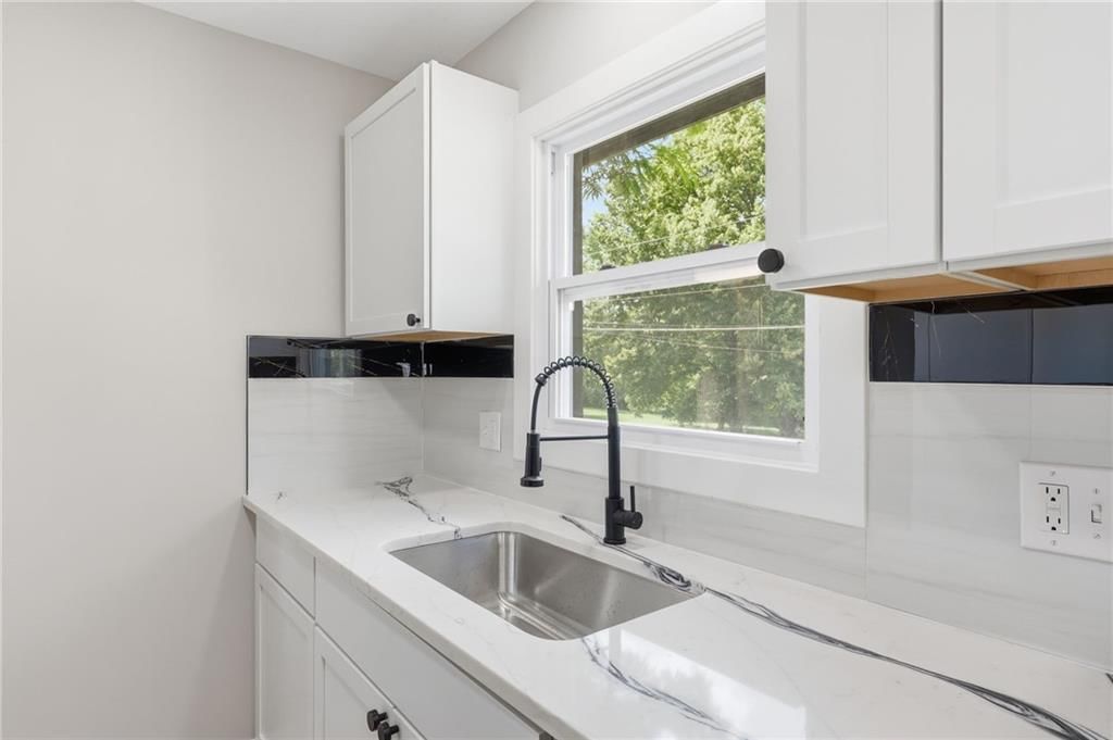 3241 W 42nd Avenue — photo 16