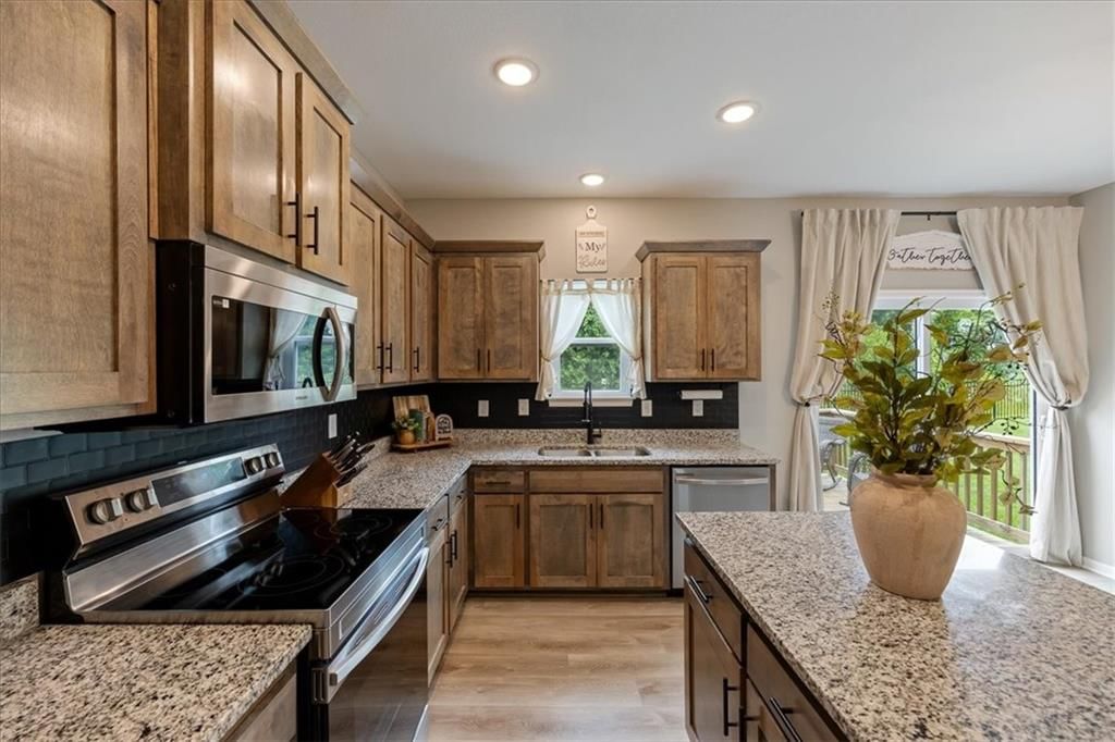 1203 SW Burns Circle — photo 10