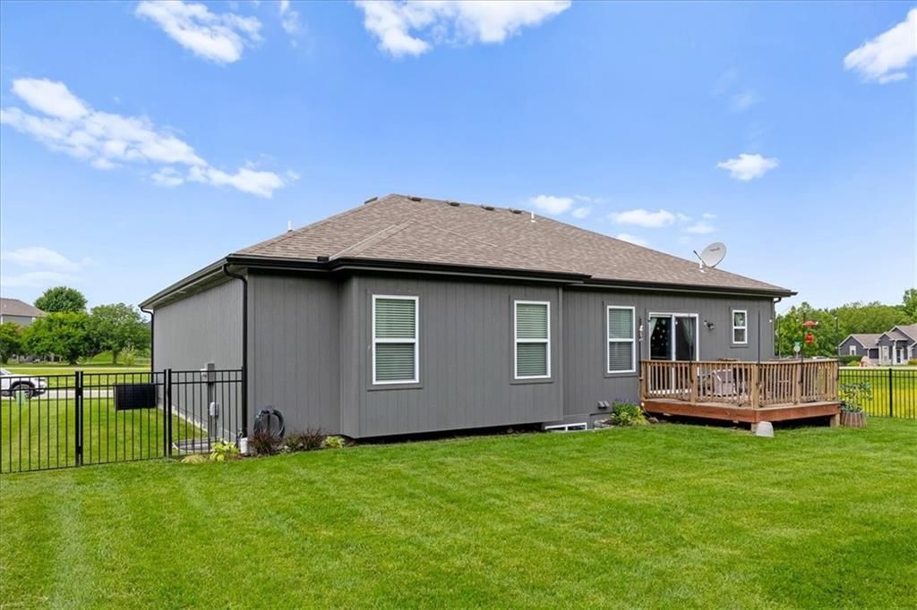 1203 SW Burns Circle — photo 26