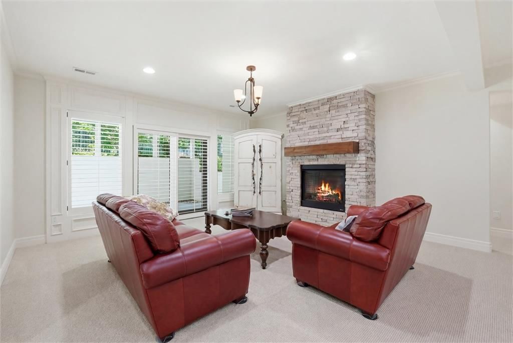 8430 N Donnelly Court — photo 23