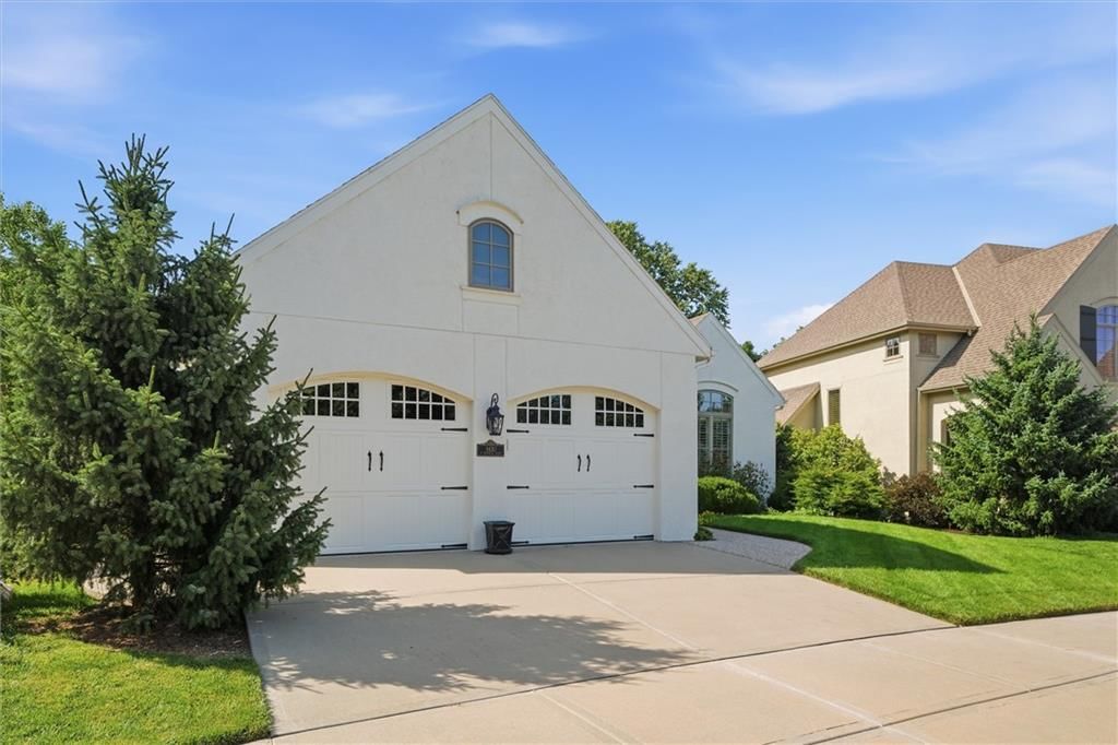 8430 N Donnelly Court — photo 39