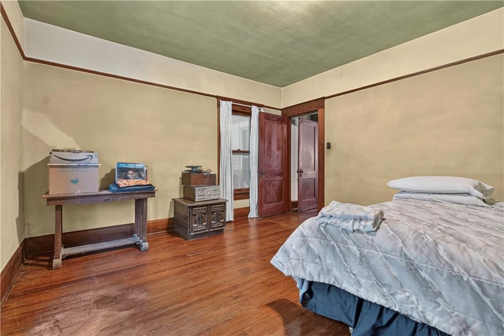 406 N Center Avenue — photo 32