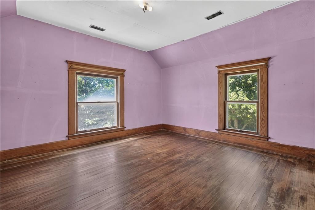 406 N Center Avenue — photo 39