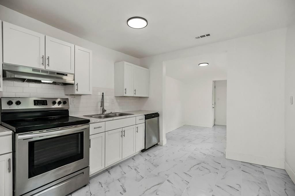 5201 NE 45th Terrace — photo 6