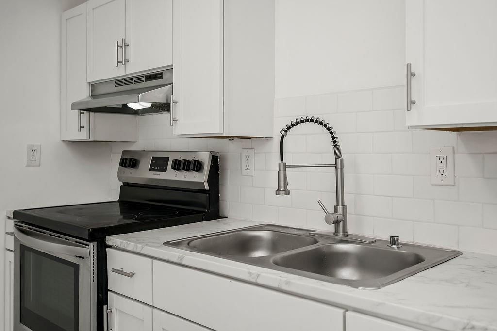 5201 NE 45th Terrace — photo 8