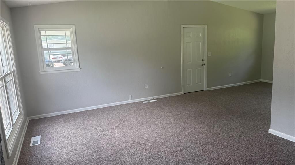 809 Anderson Street — photo 6