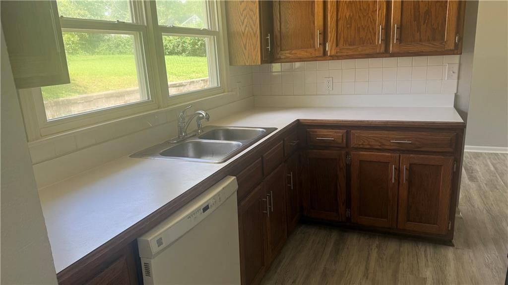 809 Anderson Street — photo 7