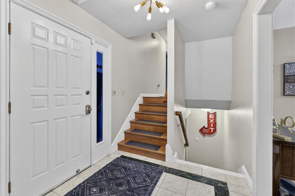 213 NE Country Lane Court — photo 5