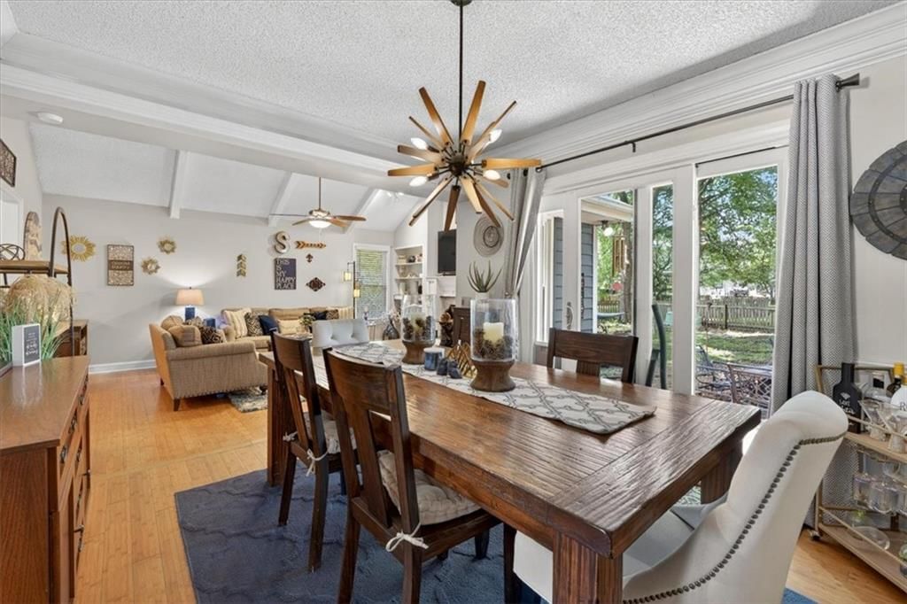 213 NE Country Lane Court — photo 14