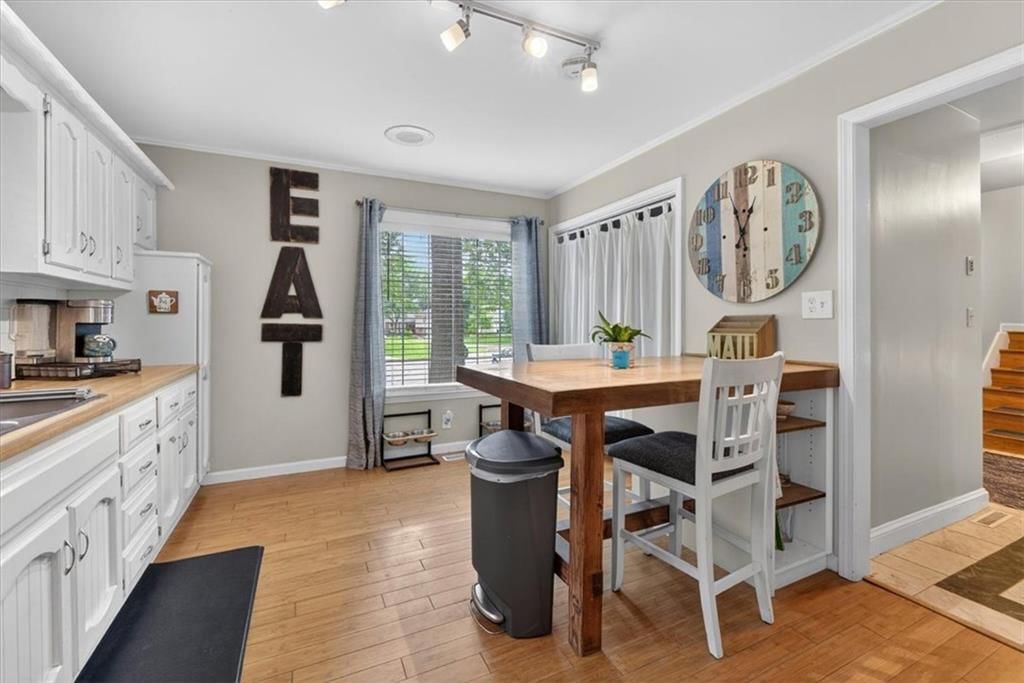 213 NE Country Lane Court — photo 17