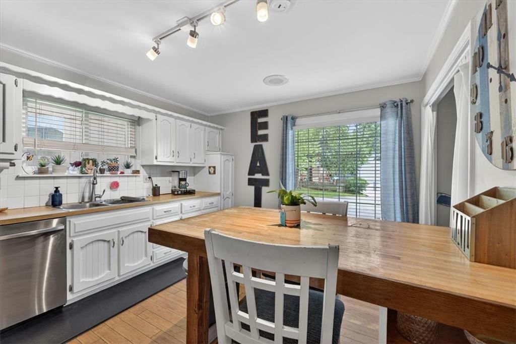 213 NE Country Lane Court — photo 18