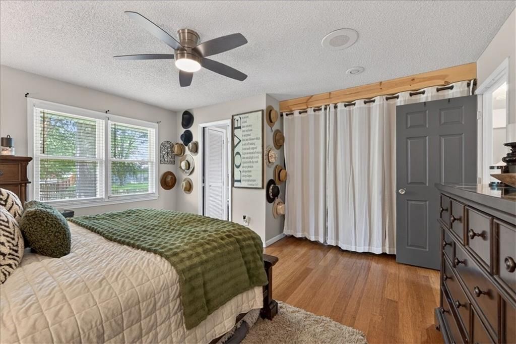 213 NE Country Lane Court — photo 32