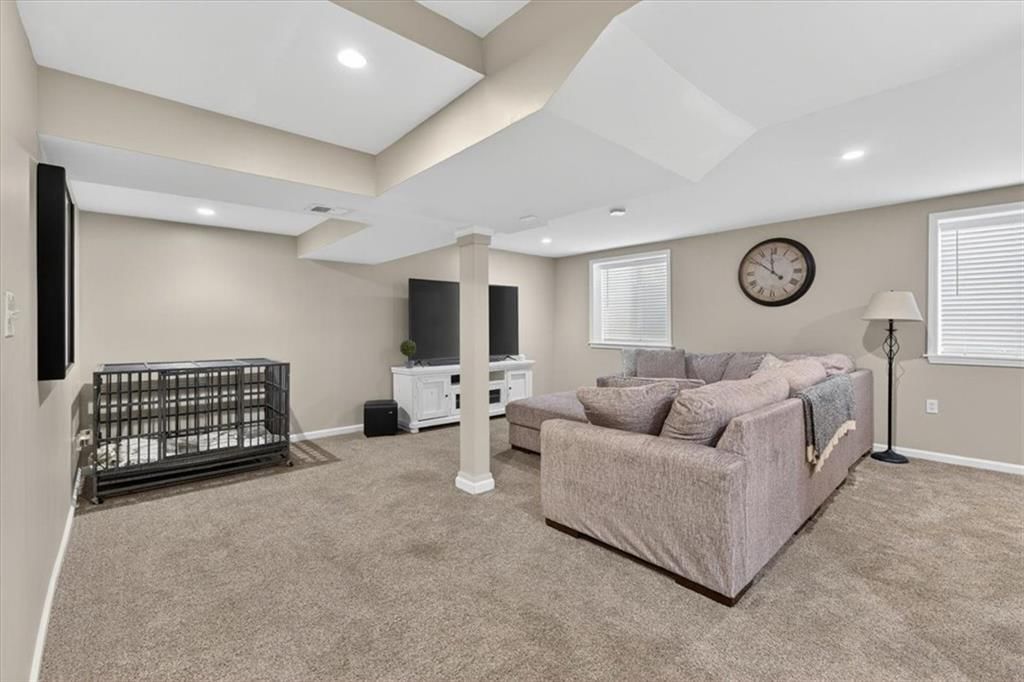 213 NE Country Lane Court — photo 40