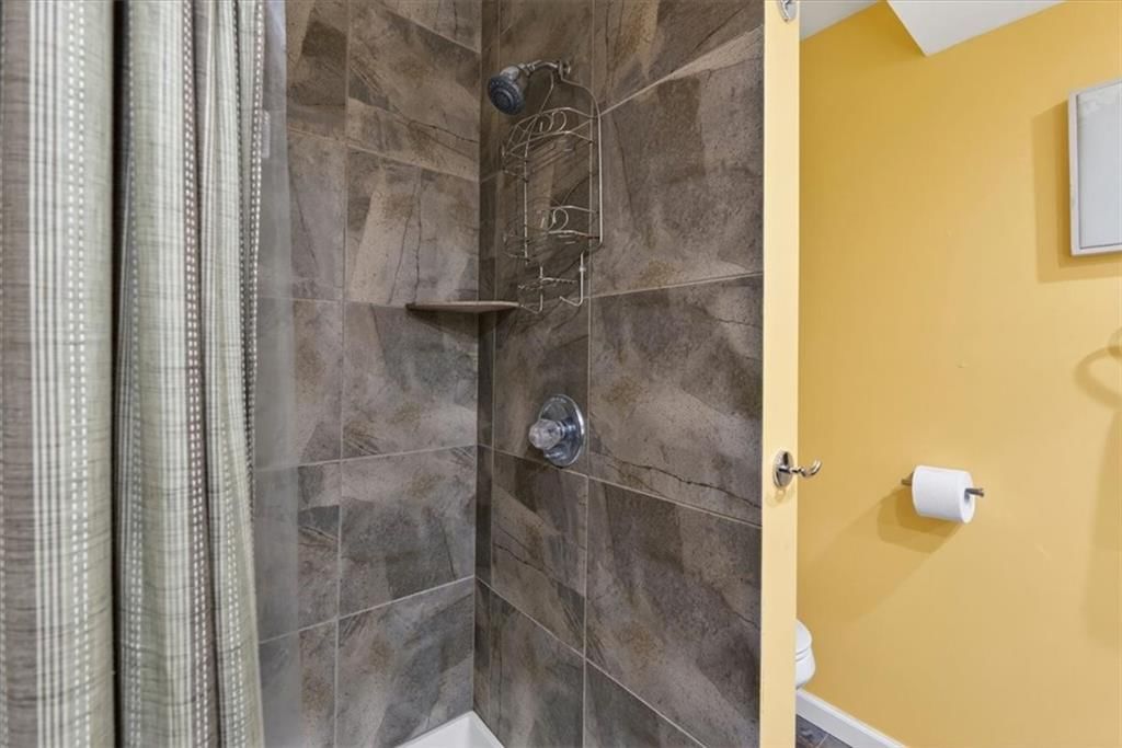213 NE Country Lane Court — photo 47