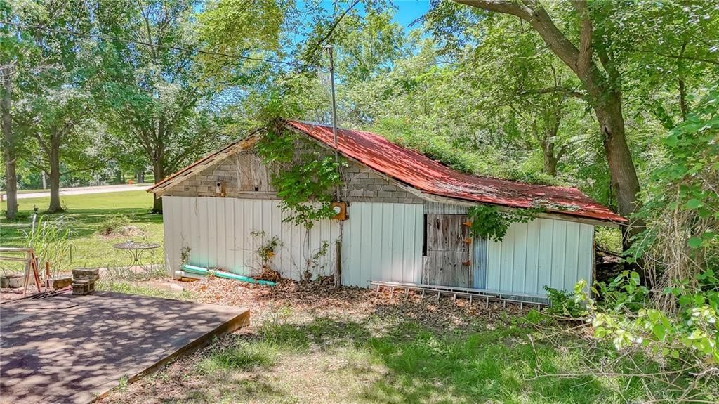 209 W Hale Lake Road — photo 6
