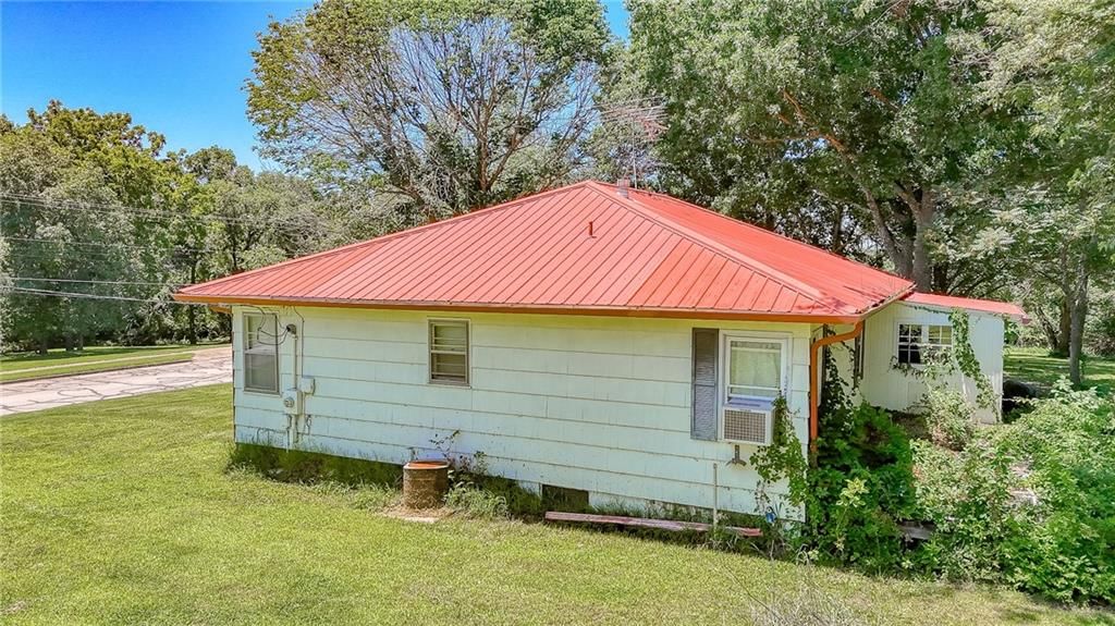 209 W Hale Lake Road — photo 26