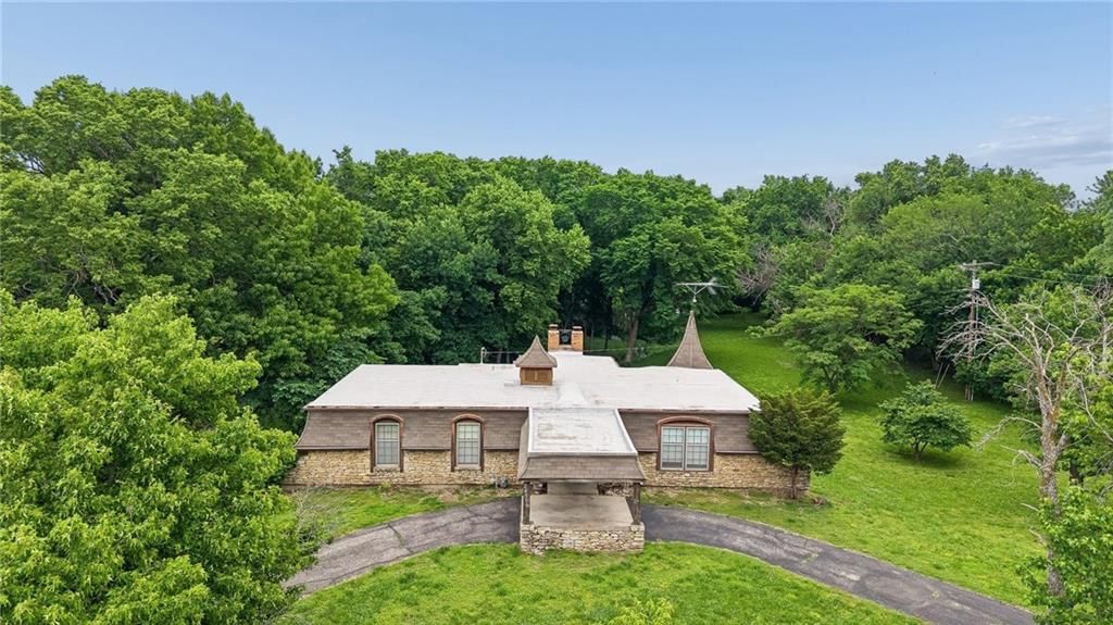 24356 W 55 Street, Shawnee, KS