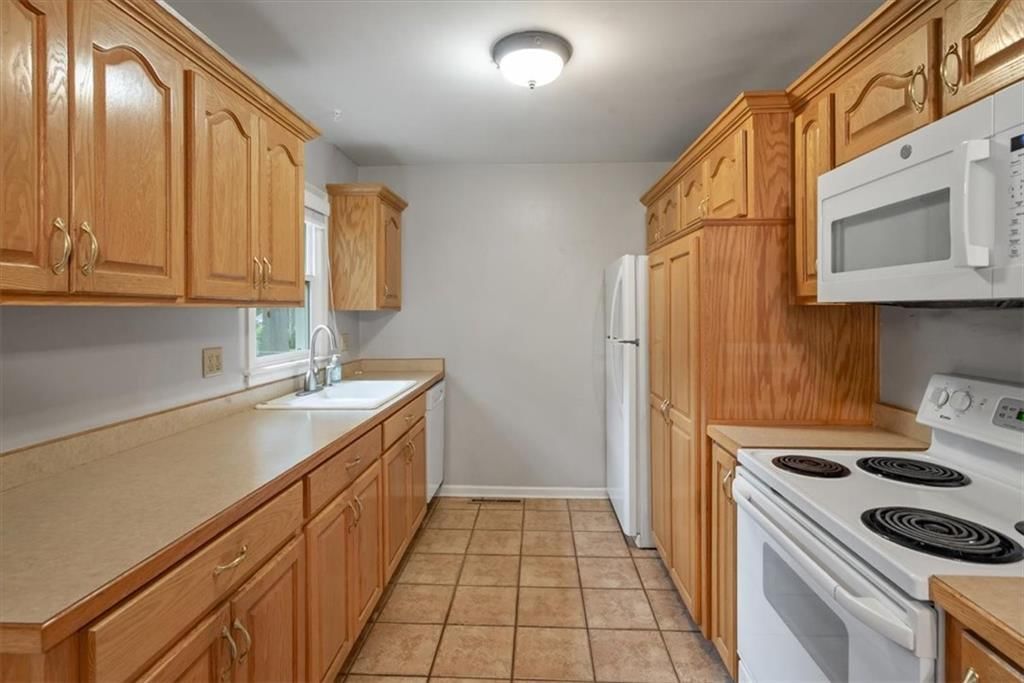 5914 W 76th Terrace — photo 18