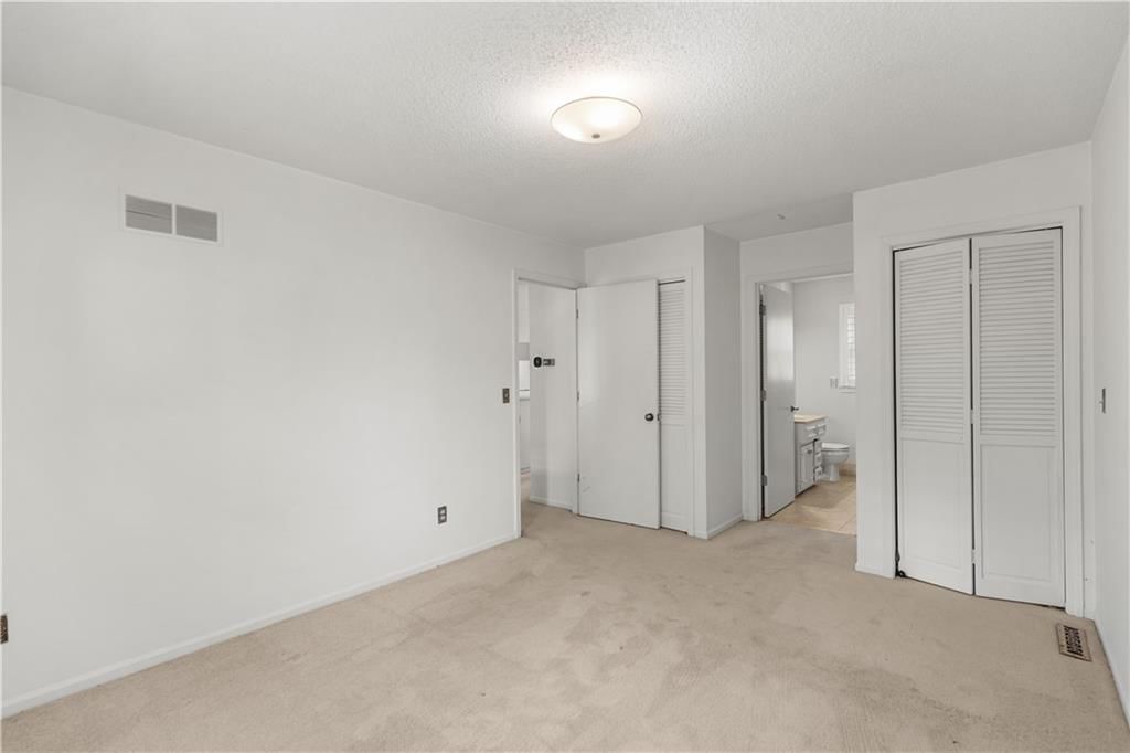 10401 Askew Avenue — photo 11