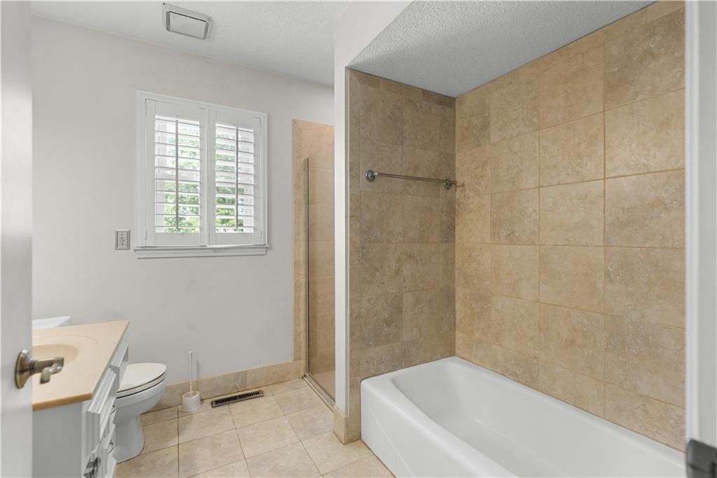 10401 Askew Avenue — photo 12
