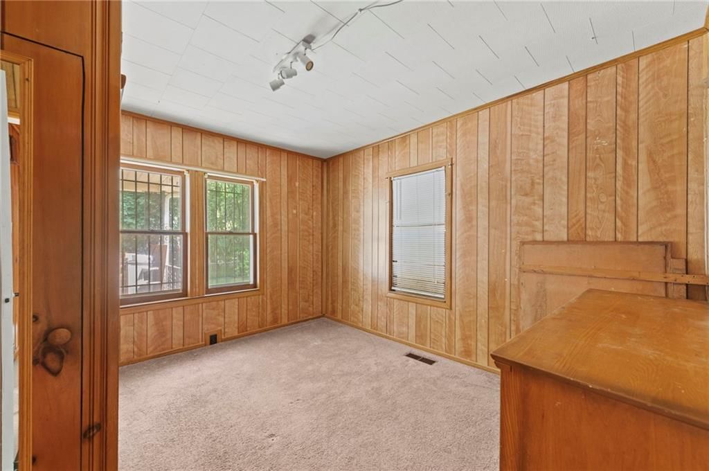 717 E KANSAS Avenue — photo 6
