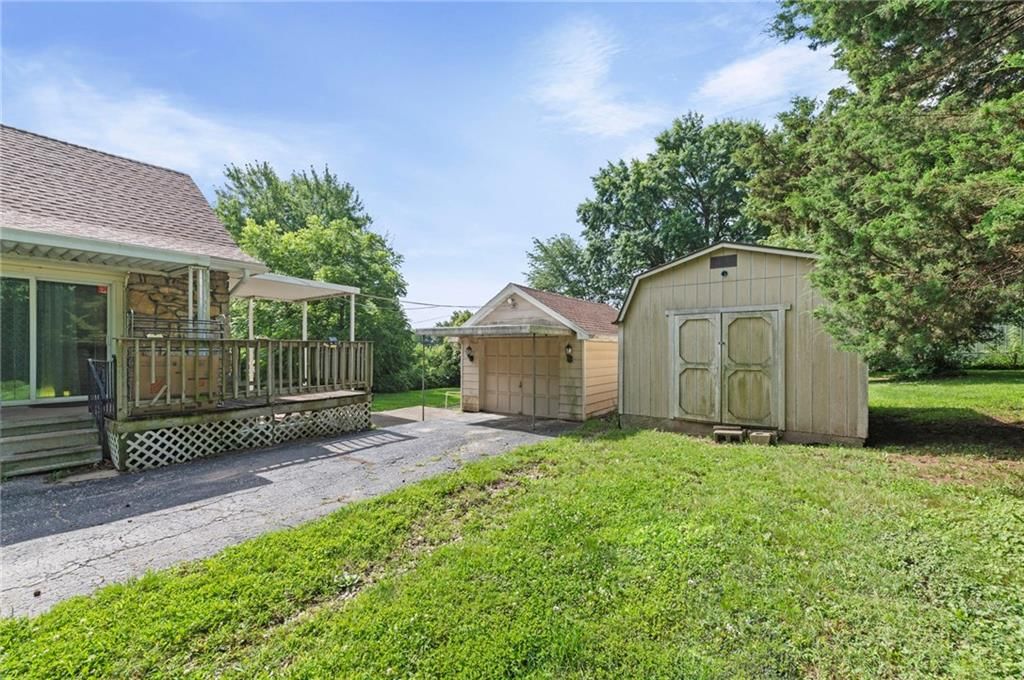 717 E KANSAS Avenue — photo 14