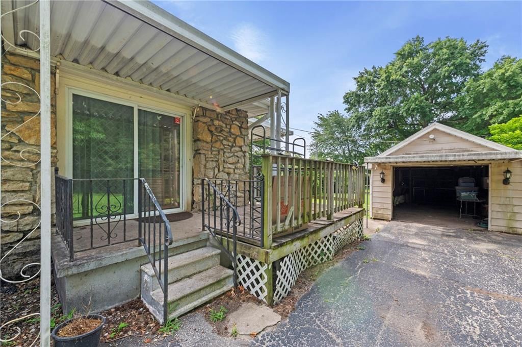 717 E KANSAS Avenue — photo 17