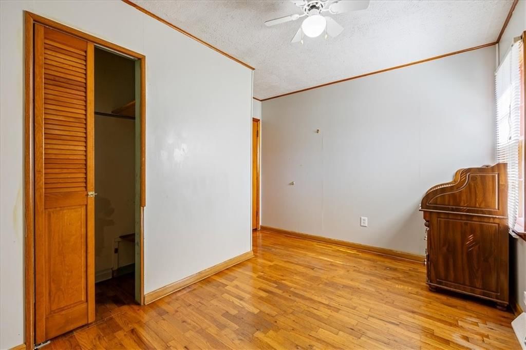 4905 Oakland Avenue — photo 10