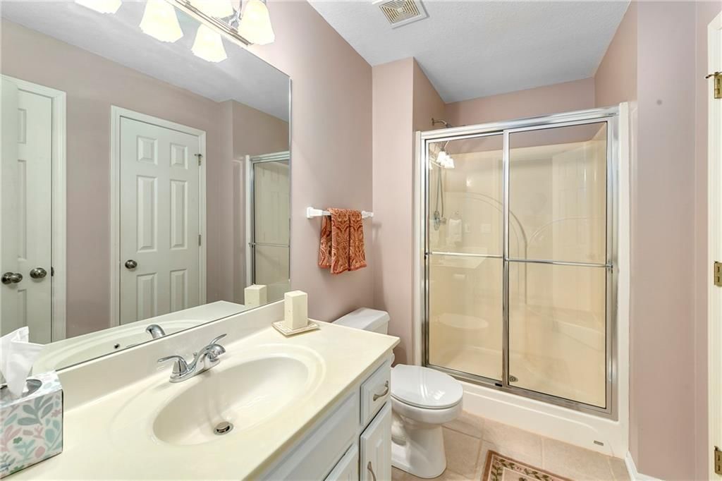 3912 Manhattan Avenue — photo 25