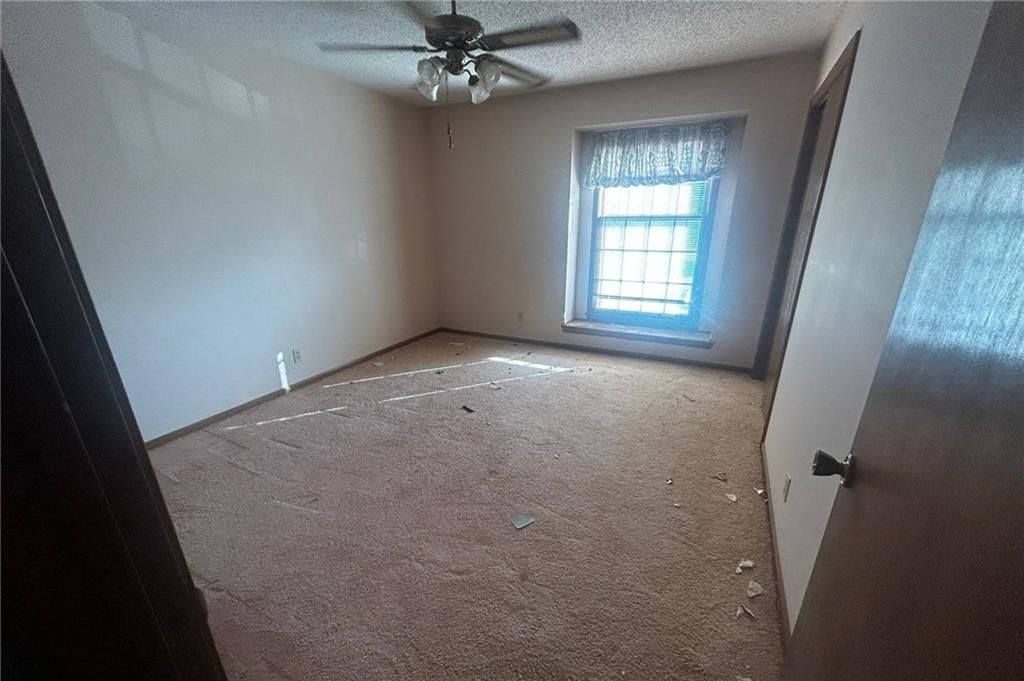 11651 Grant Drive — photo 9