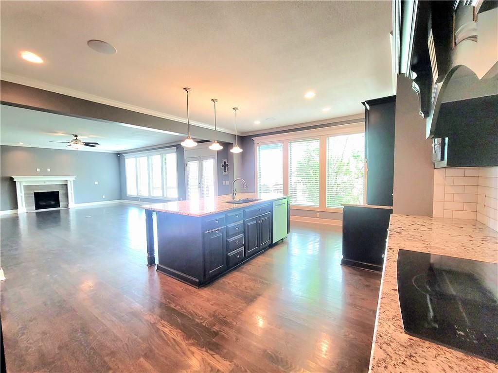 17232 W 198th Street — photo 8