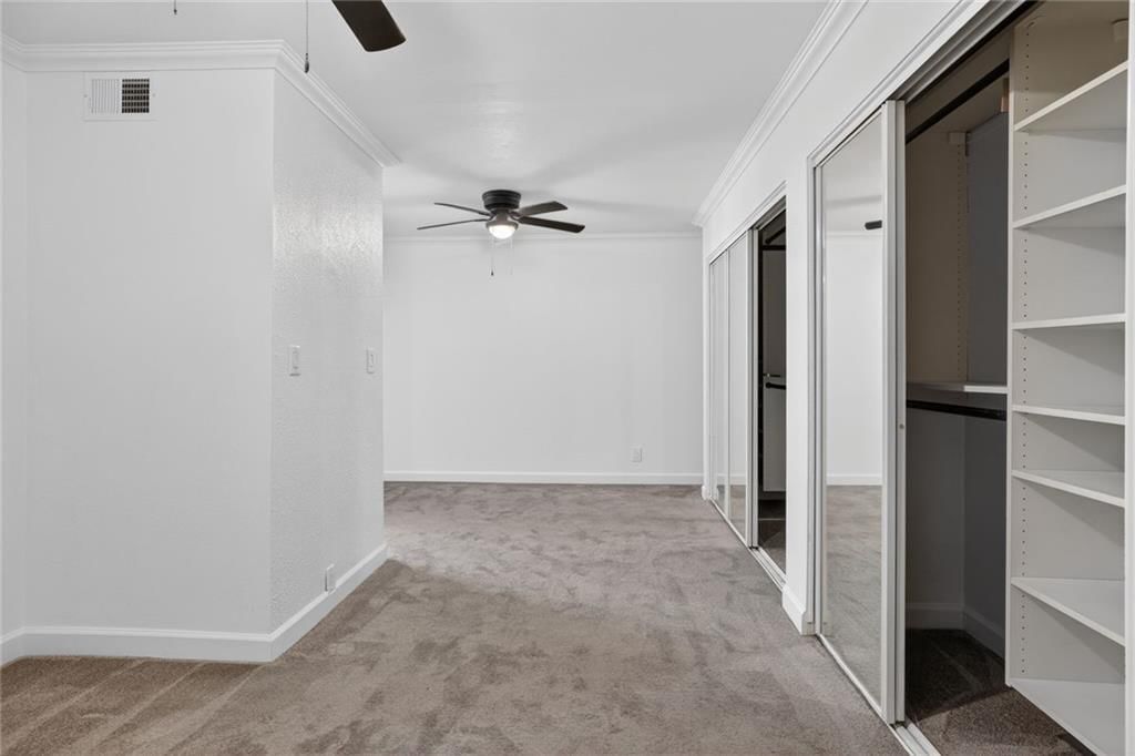 4727 Jarboe Street — photo 11