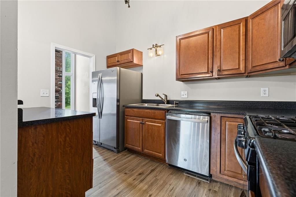 11230 College Avenue — photo 14
