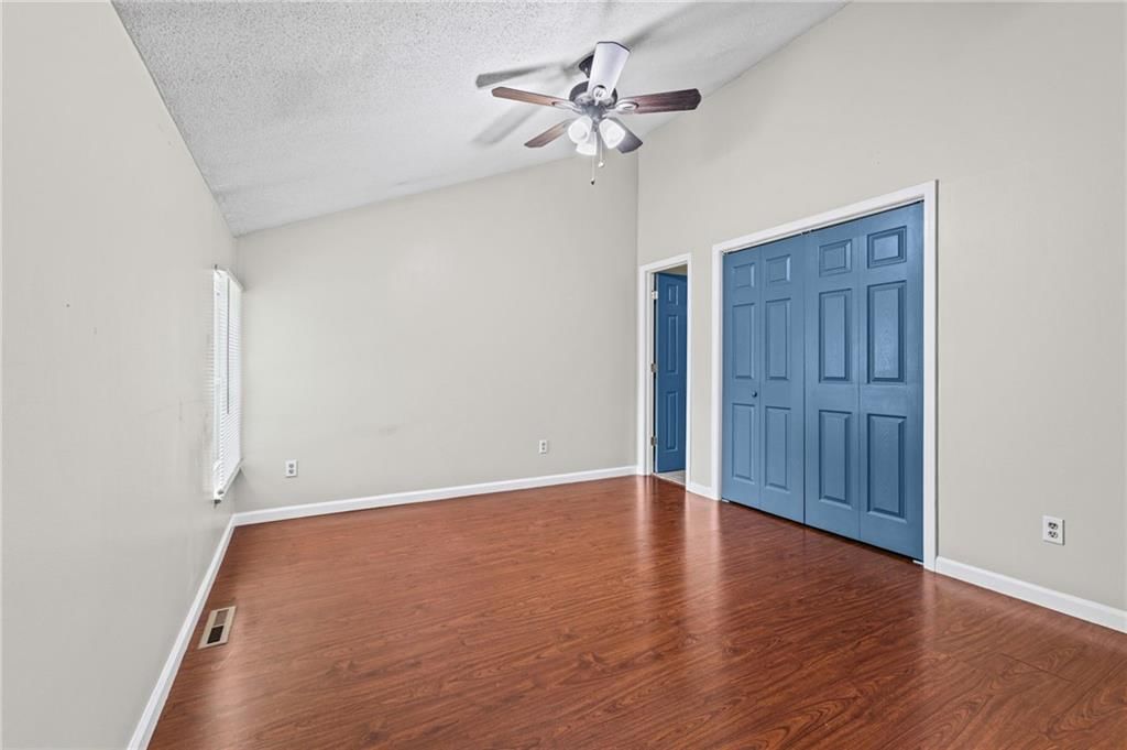 11230 College Avenue — photo 21