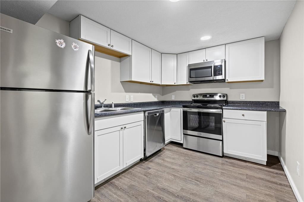 11230 College Avenue — photo 25