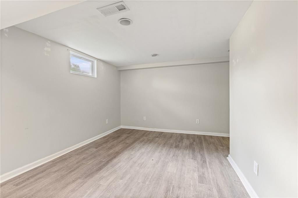 11230 College Avenue — photo 29