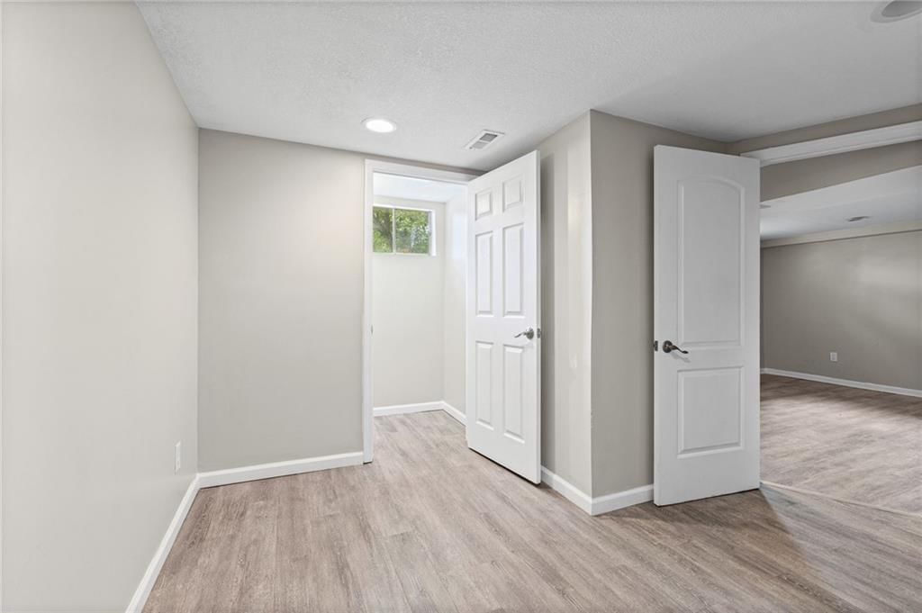 11230 College Avenue — photo 30