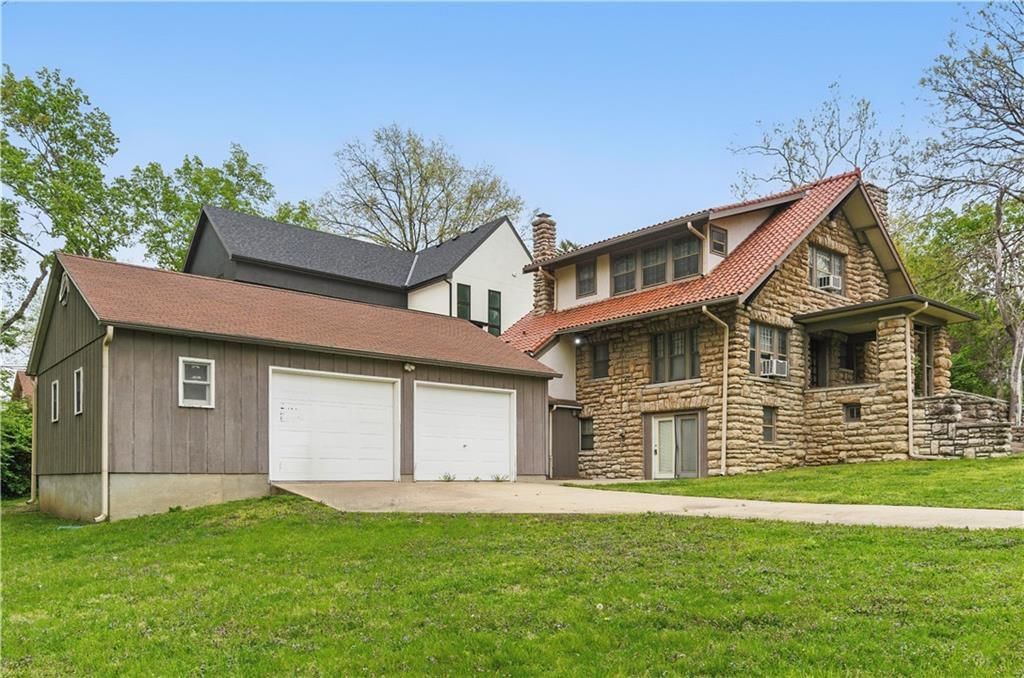5334 Oak Street — photo 3