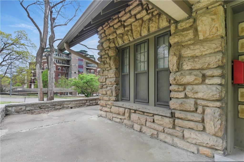 5334 Oak Street — photo 4